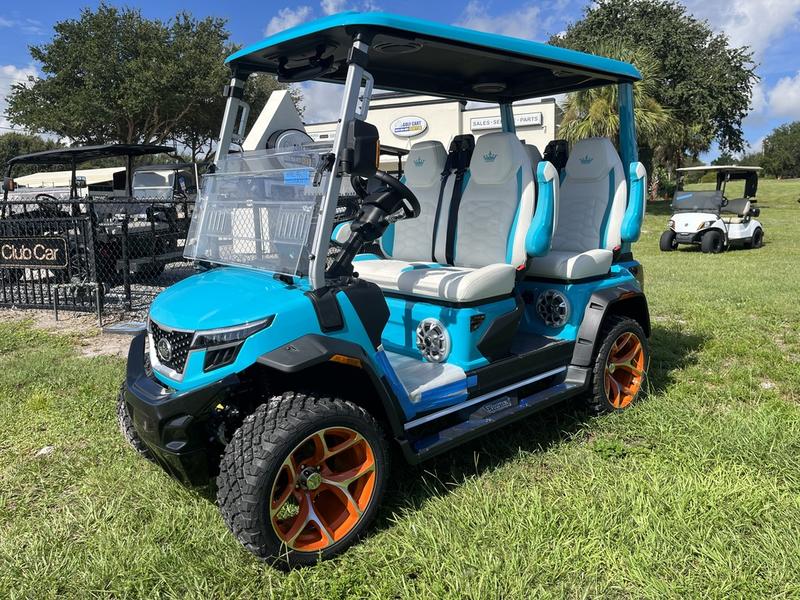 Front view of 2025 Evolution D-Max XT4 electric golf cart available in South Carolina with nationwide delivery and export options