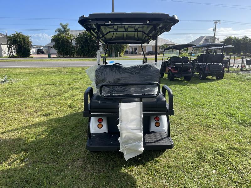 2025 Evolution Carrier 6 Plus street legal golf cart