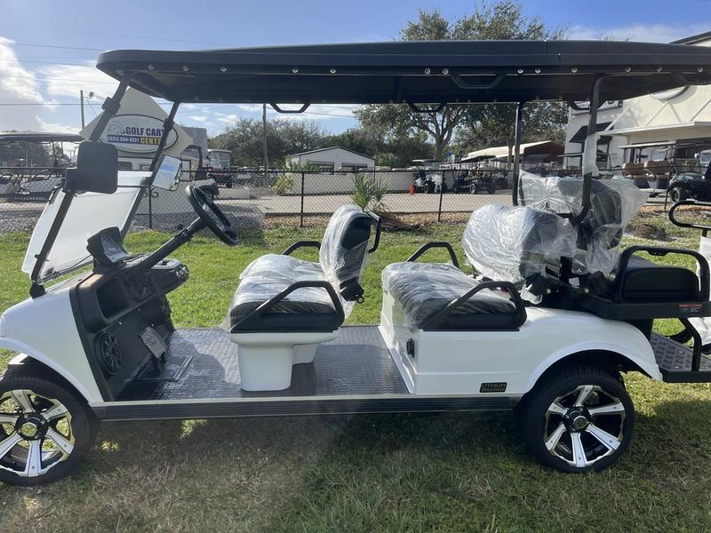 Evolution Carrier 6 Plus lithium battery golf cart